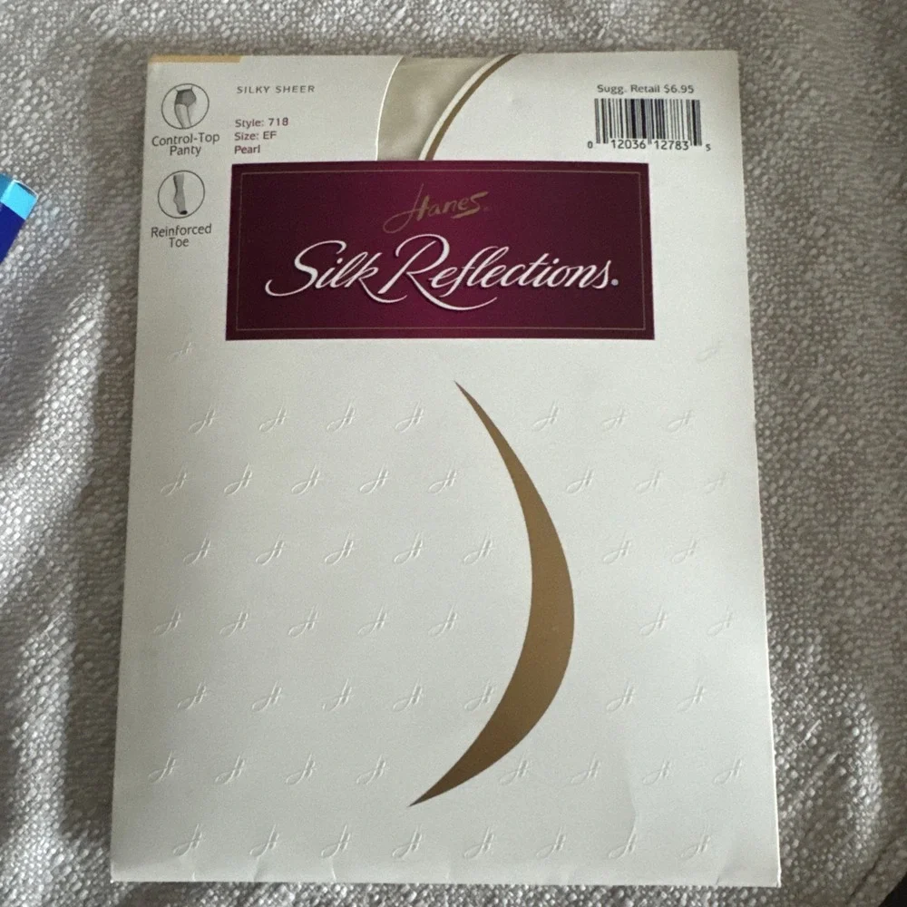 1 Pair Hanes Silk Reflections SIlky‎ Sheer Control Top Pantyhose PEARL 717 Sz EF